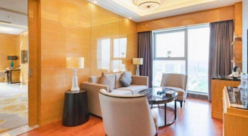 Wanning Yingbin Hotel Екстериор снимка