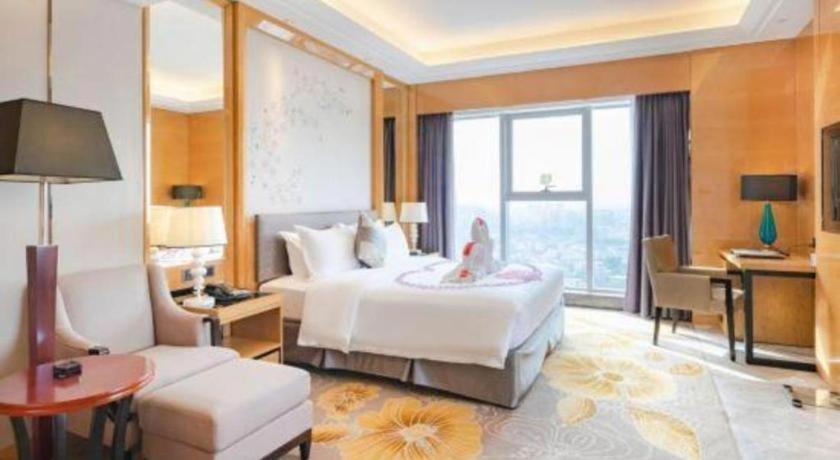 Wanning Yingbin Hotel Екстериор снимка